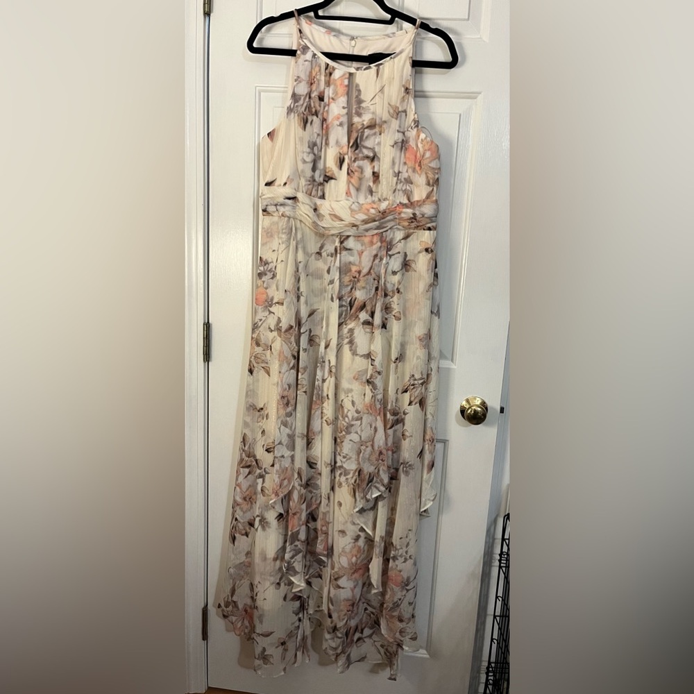 Chiffon halter dress, neutral floral, subtle gold threading and built in slip - Picture 2 of 4